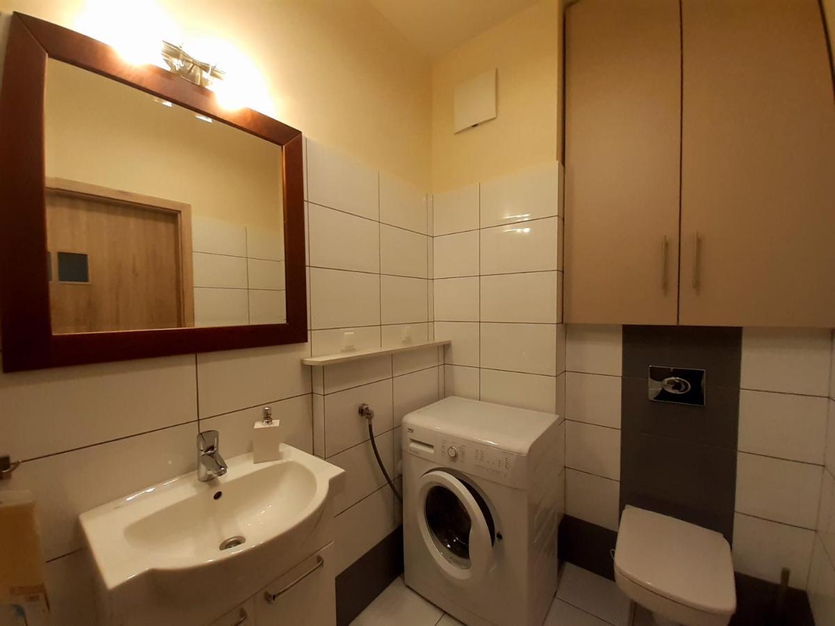 ורשה Green Wilanow Apartment With Free Parking מראה חיצוני תמונה