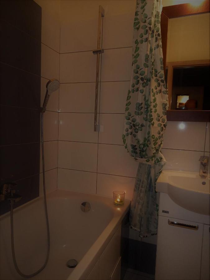 ורשה Green Wilanow Apartment With Free Parking מראה חיצוני תמונה